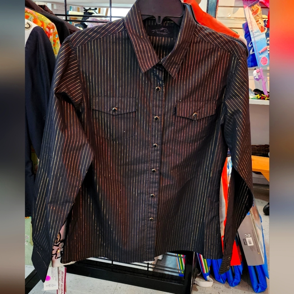 Wrangler Ladies Black and Metallic Gold Pinstrip Western Snap Shirt Medium